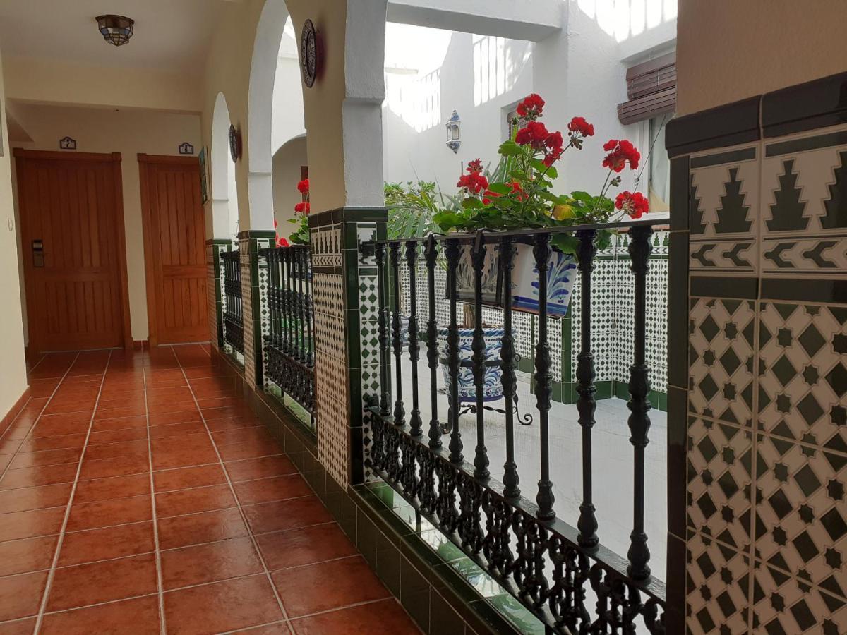 Hostal San Juan Salobrena Exterior photo
