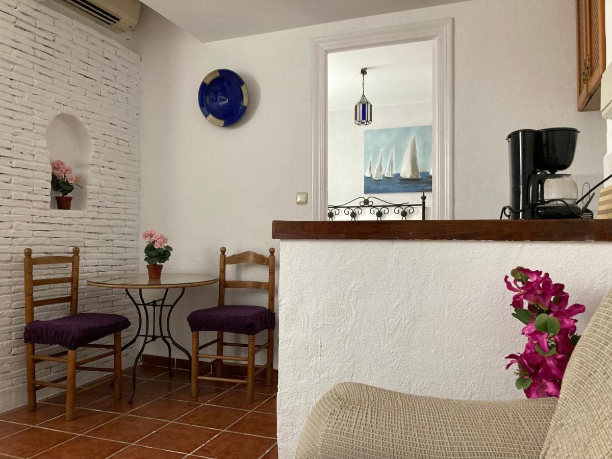Hostal San Juan Salobrena Exterior photo